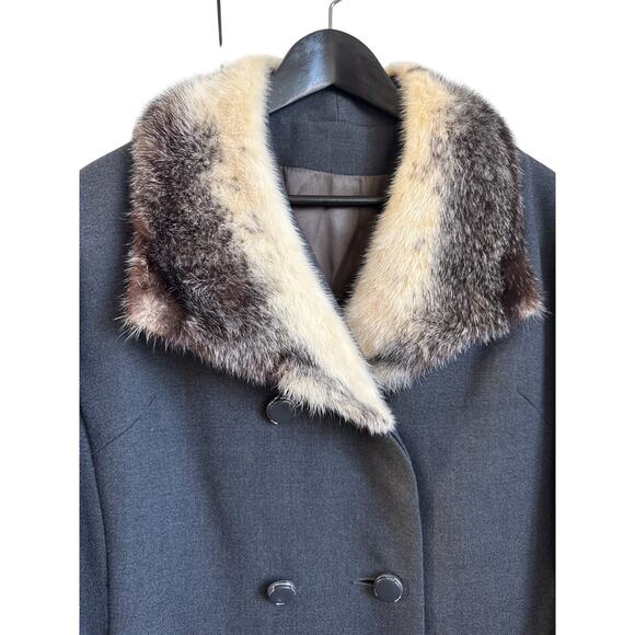 Vintage 1960s Wool Coat with Real Fur Collar Gray Double Breasted XXL - Picture 3 of 16